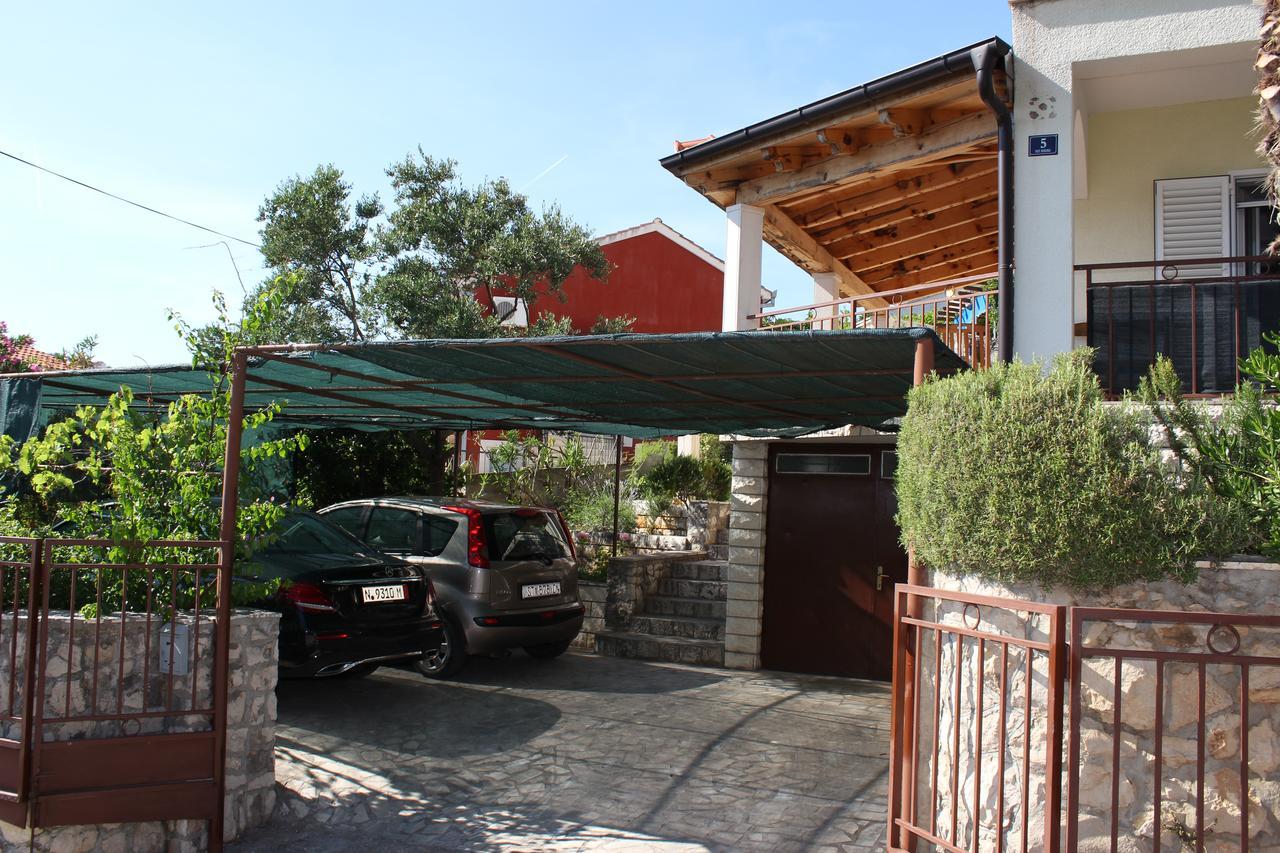 Apartmani Anna Trogir Bagian luar foto